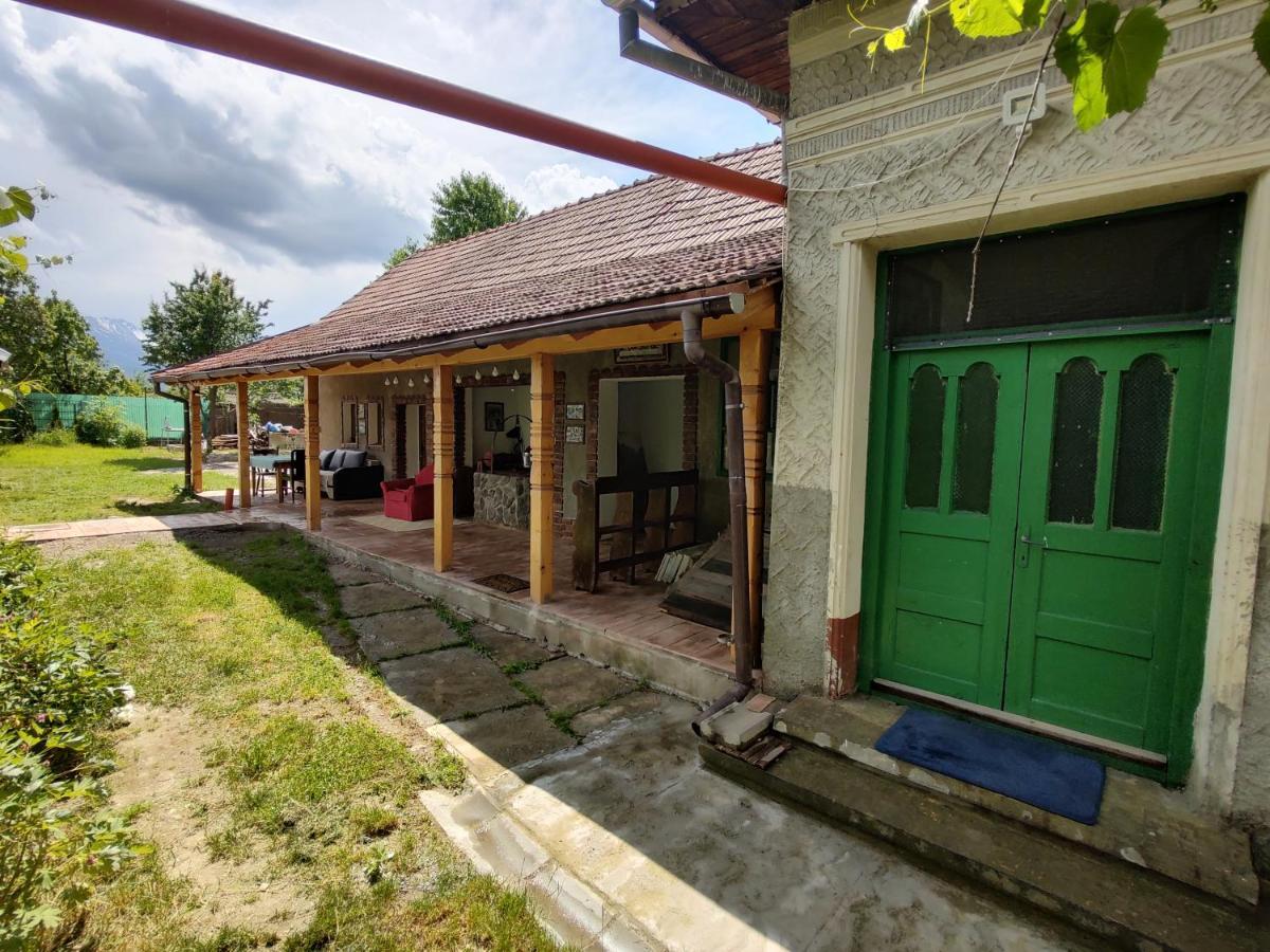 Отель La Tataia Zahei Dragus Экстерьер фото